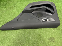 BMW / 1-Series / Обшивка двери