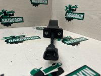 Audi / Q5 / Ограничитель двери