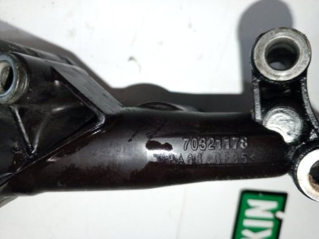 Mercedes-Benz / E-Class / Корпус масляного фильтра