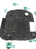 Audi / A6 / Декоративная крышка двигателя