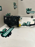 Audi / Q5 / Замок двери