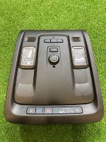 Chevrolet / Tahoe / Плафон потолка