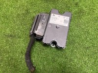 Volkswagen / Touareg / Блок управления стояночного тормоза Volkswagen / Touareg / Блок управления стояночного тормоза