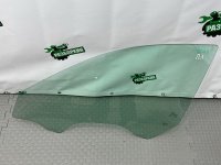 Audi / A6 / Стекло двери