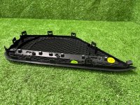 Audi / A6 / Накладка динамика