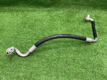 Volkswagen / Touareg / Трубка кондиционера
