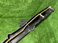 BMW / 3-Series / Пластик моторного отсека