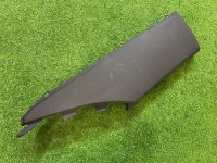 Audi / A6 / Накладка стойки