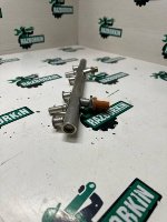 Audi / A4 / Топливная рампа