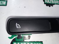 Audi / A6 / Ручка складывания сиденья