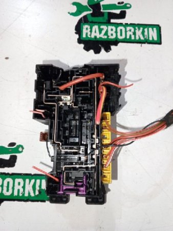 Mercedes-Benz / GLC 250d 4-matic / Блок предохранителей