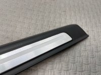 Audi / Q8 / Накладка порога