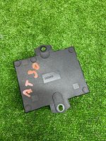 Land Rover / Range Rover / Блок управления крышкой багажника