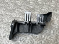 Audi / A6 / Кронштейн