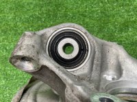 Audi / A6 / Кулак поворотный