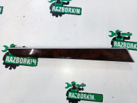 Audi / A4 / Декоративная накладка двери