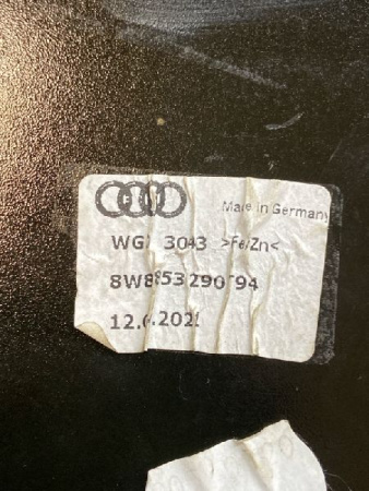 Audi / A5 / Накладка стойки