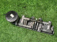 Mercedes-Benz / 300E / Замок подголовника