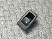 BMW / 3-Series / Кнопка открытия багажника