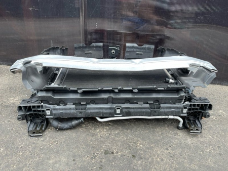 Audi / SQ8 / Кассета радиаторов в сборе
