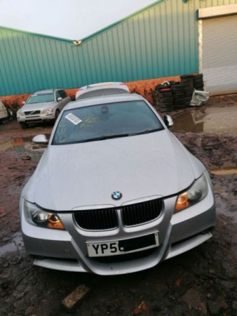 BMW / 3-Series / Дверь боковая