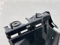 Audi / Q7 / Кронштейн бампера