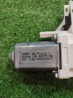 Audi / Q7 / Мотор стеклоподъемника