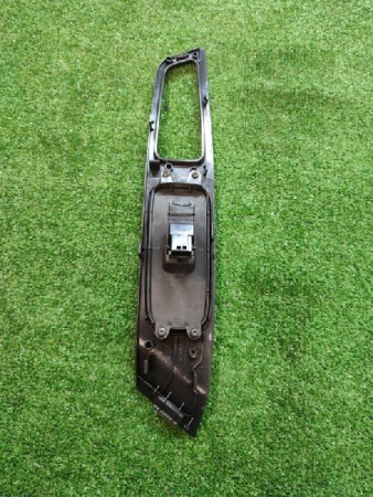 Volvo / XC60 / Кнопка стеклоподъемника