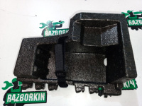 Audi / A6 / Ящик для инструментов