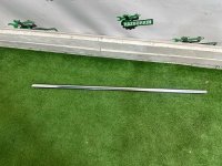 Volkswagen / Touareg / Молдинг стекла двери