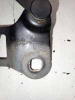 Land Rover / Range Rover Sport / Петля капота