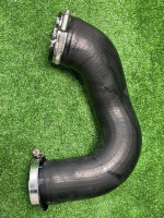 Audi / Q7 / Патрубок интеркулера