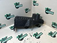 Ford / EXPLORER / Площадка АКБ