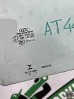 Audi / A4 / Стекло двери