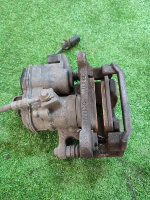 Audi / A5 / Суппорт тормозной