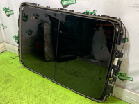 Audi / Q7 / Панорамная крыша