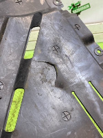 BMW / X1 / Защита днища кузова