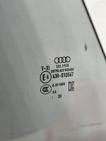 Audi / SQ8 / Стекло двери