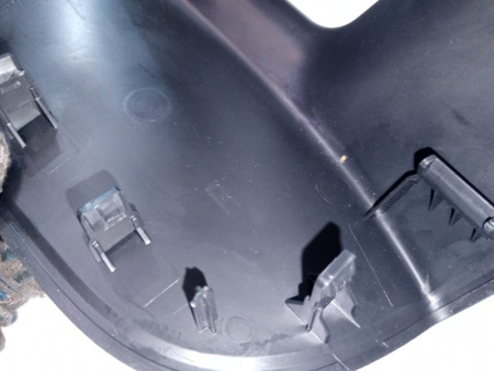 Mercedes-Benz / GLC 250d 4-matic / Накладка стойки