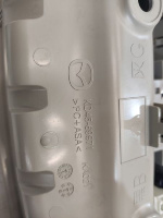 Mazda / 3 / Плафон подсветки салона