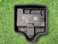 Audi / A5 / Блок управления двери