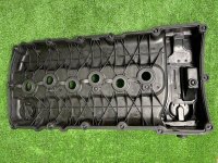 Volkswagen / Touareg / Клапанная крышка