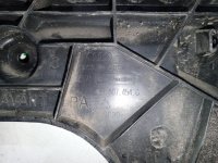 Audi / A6 / Кронштейн бампера