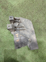 Volkswagen / Touareg / Брызговик