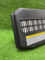 Volkswagen / Touareg / Крышка короба аккумулятора