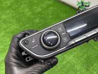 Audi / A4 / Монитор и блок климата