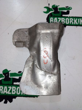 Mercedes-Benz / GLC 250d 4-matic / теплозащитный экран