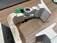 BMW / 5-Series / Петля двери