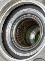 Audi / A6 / Кулак поворотный