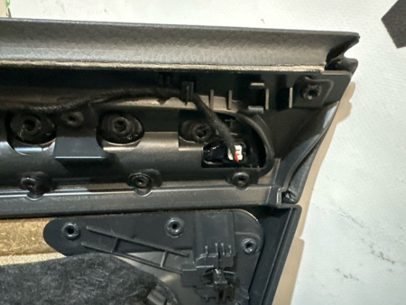 Volkswagen / Golf / Обшивка двери